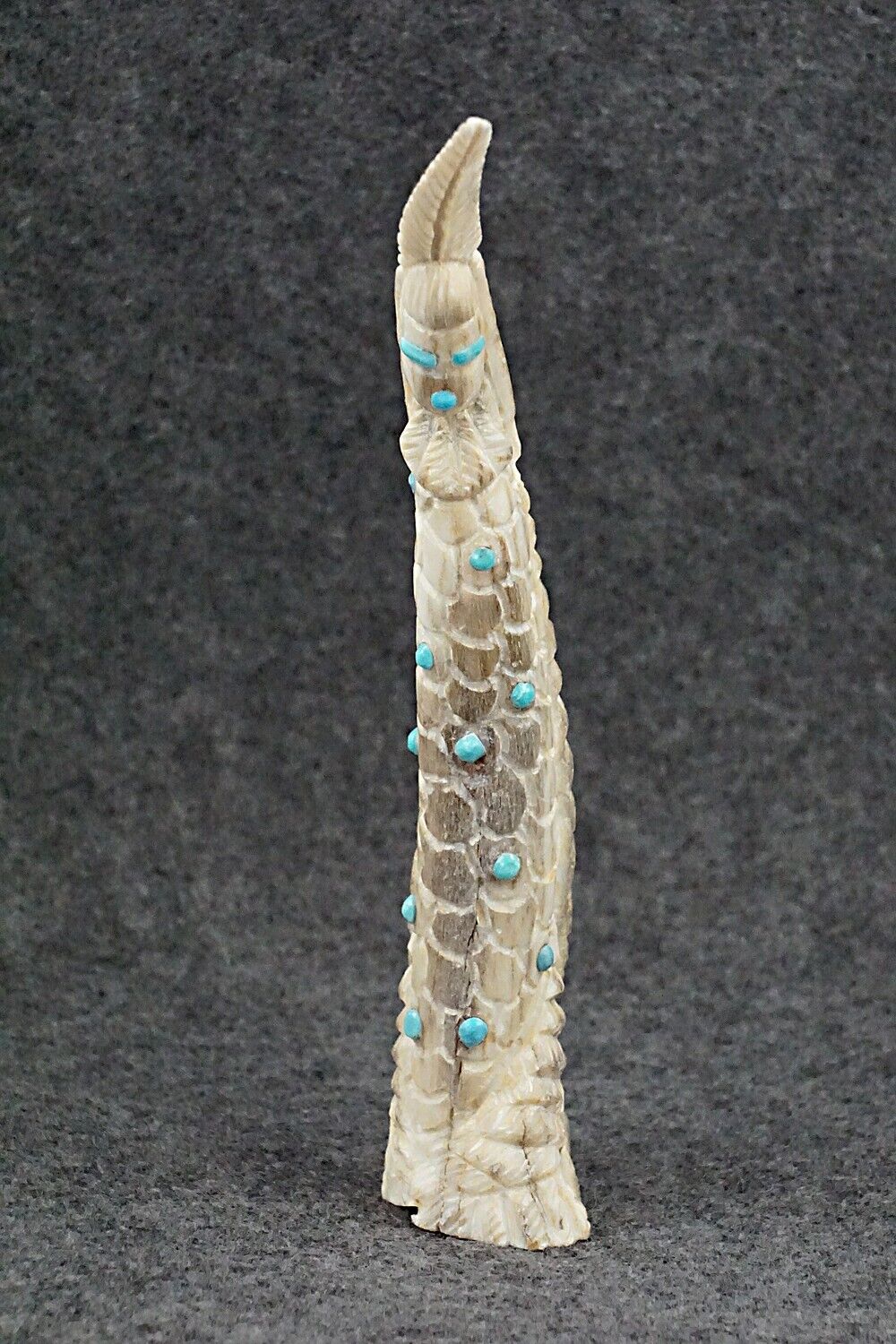 Corn Maiden Zuni Fetish Carving - Garrick Weeka