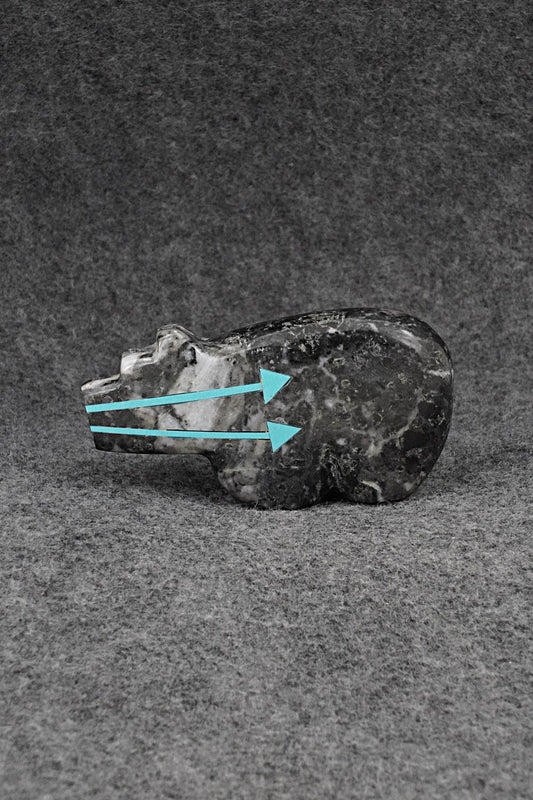 Bear Zuni Fetish Carving - Bernard Laiwakete