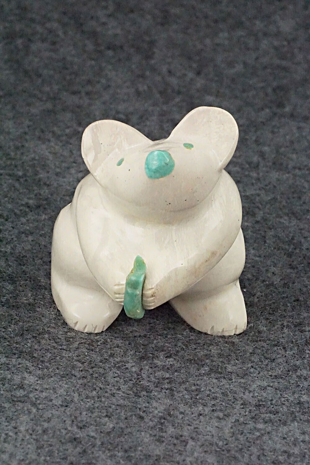 Mouse Zuni Fetish Carving - Enrike Leekya