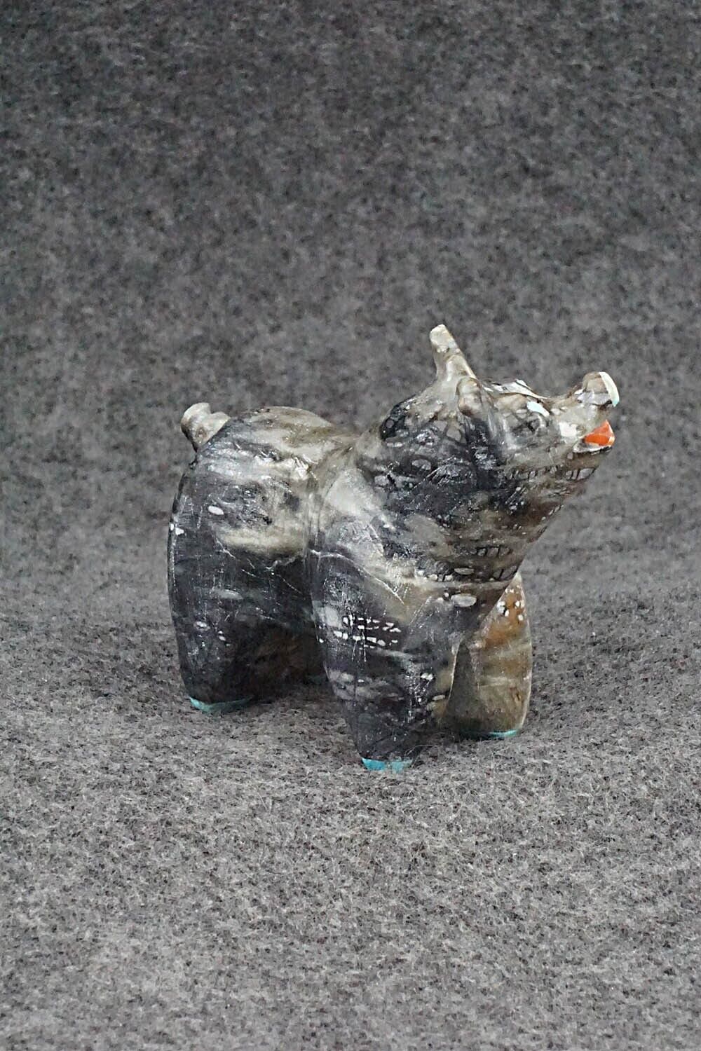 Pig Zuni Fetish Carving - Freddie Leekya