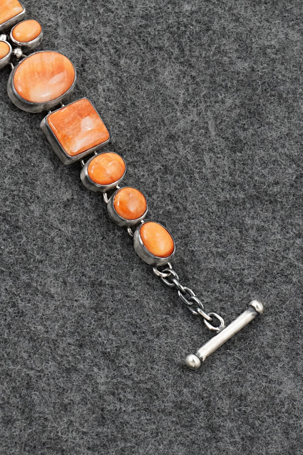 Spiny Oyster & Sterling Silver Link Bracelet - Loretta Delgarito