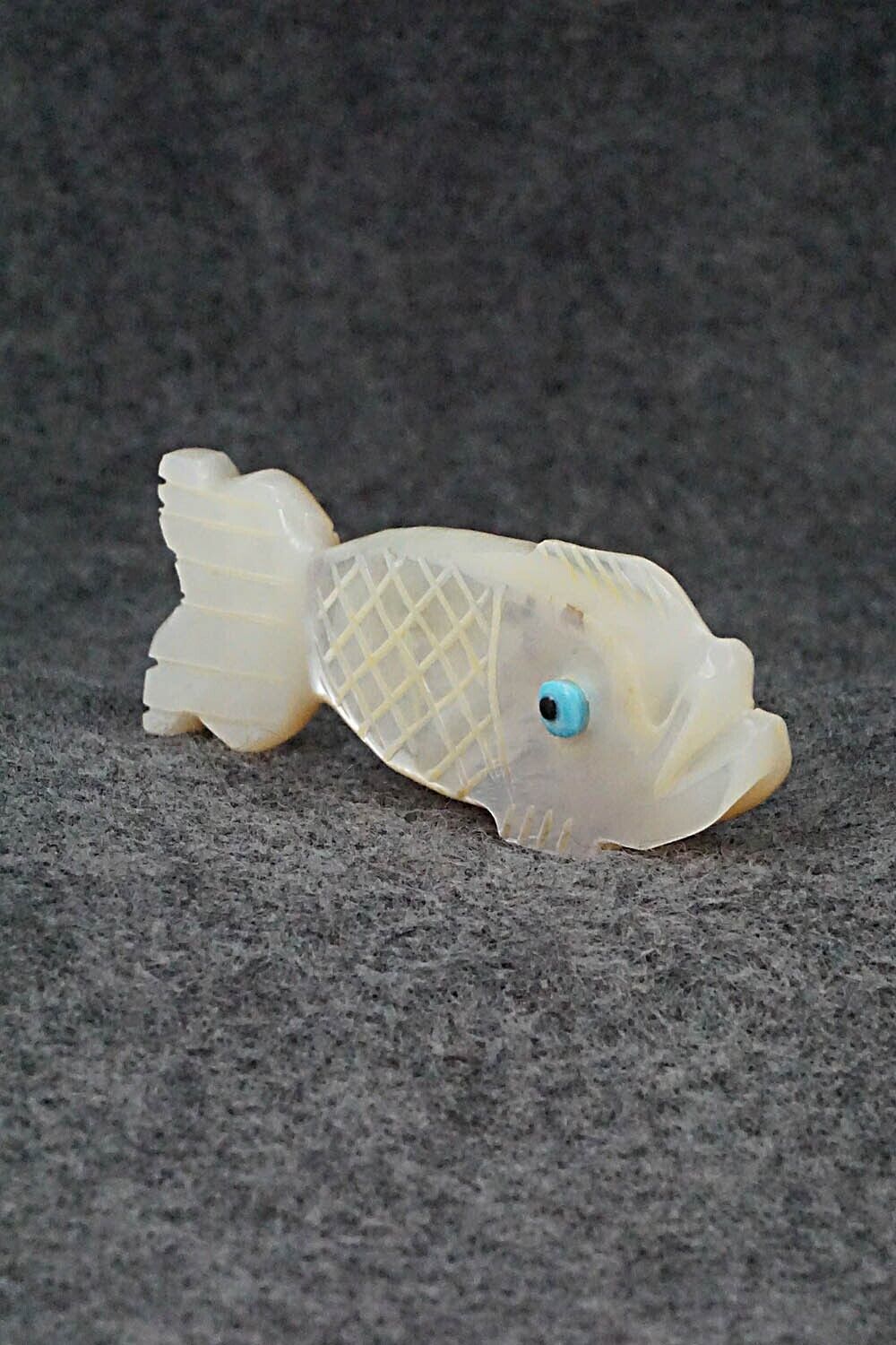 Fish Zuni Fetish Carving - Danette Laate