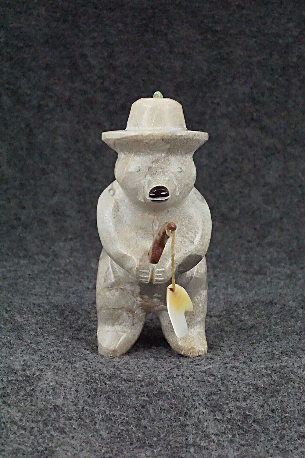 Bear with Fishing Pole Zuni Fetish Carving - Enrike Leekya