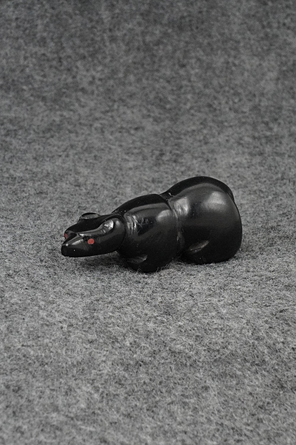 Bear Zuni Fetish Carving - Justin Red Elk