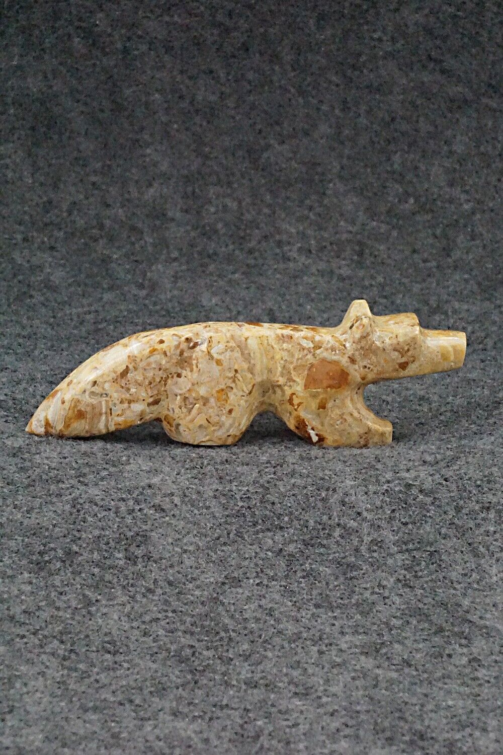 Wolf Zuni Fetish Carving - Donavon Laiwakete