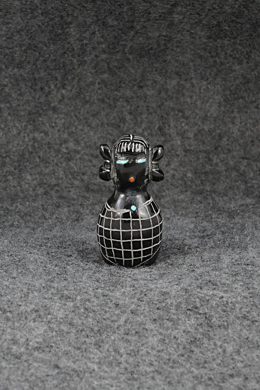 Corn Maiden Zuni Fetish Carving - Andress Jernention