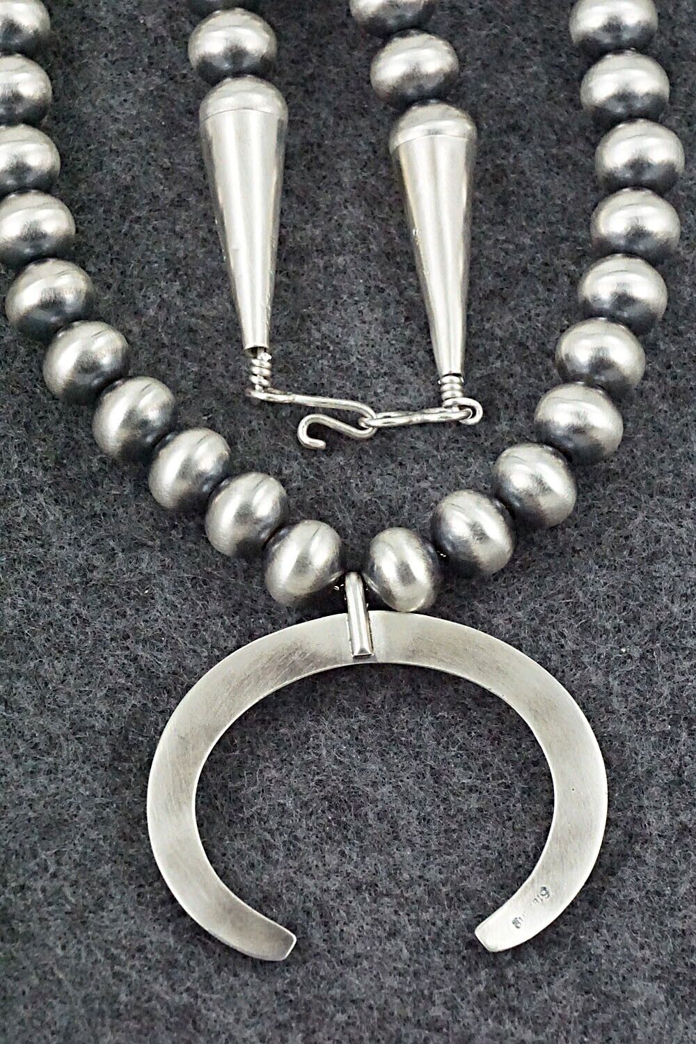 Sterling Silver Navajo Pearl & Naja Necklace - Geneva Werito