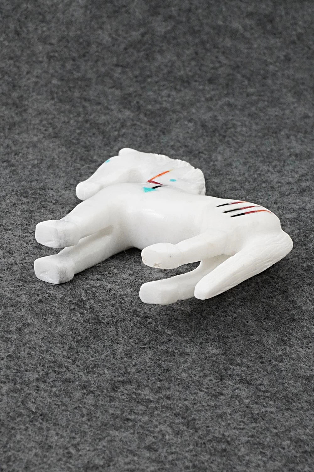 Horse Zuni Fetish Carving - Andres Lementino