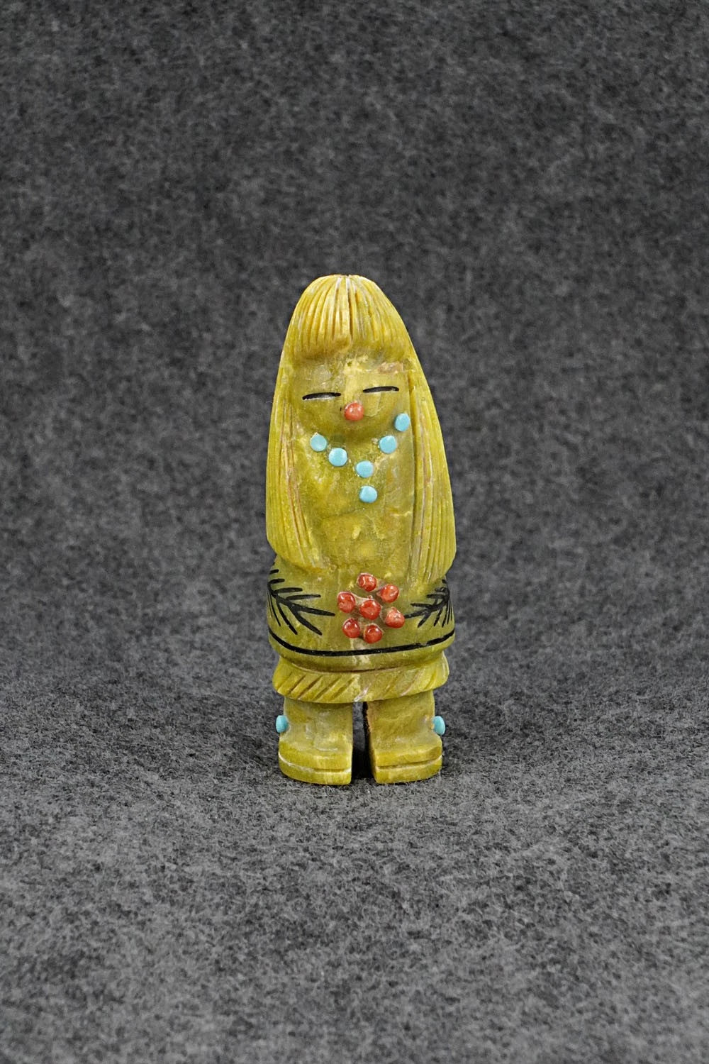 Corn Maiden Zuni Fetish Carving - Claudia Peina