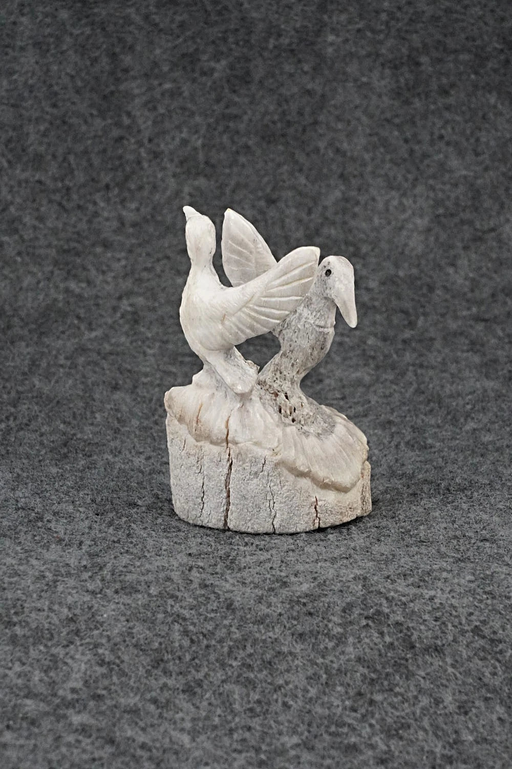 Hummingbirds Zuni Fetish Carving - Chris Peina