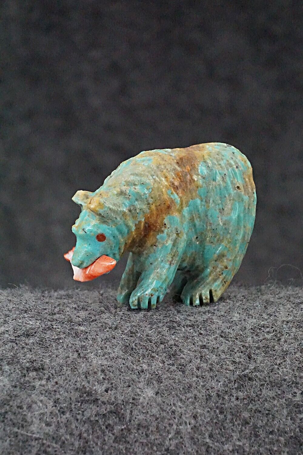 Bear with Fish Zuni Fetish Carving - Andres Quandelacy