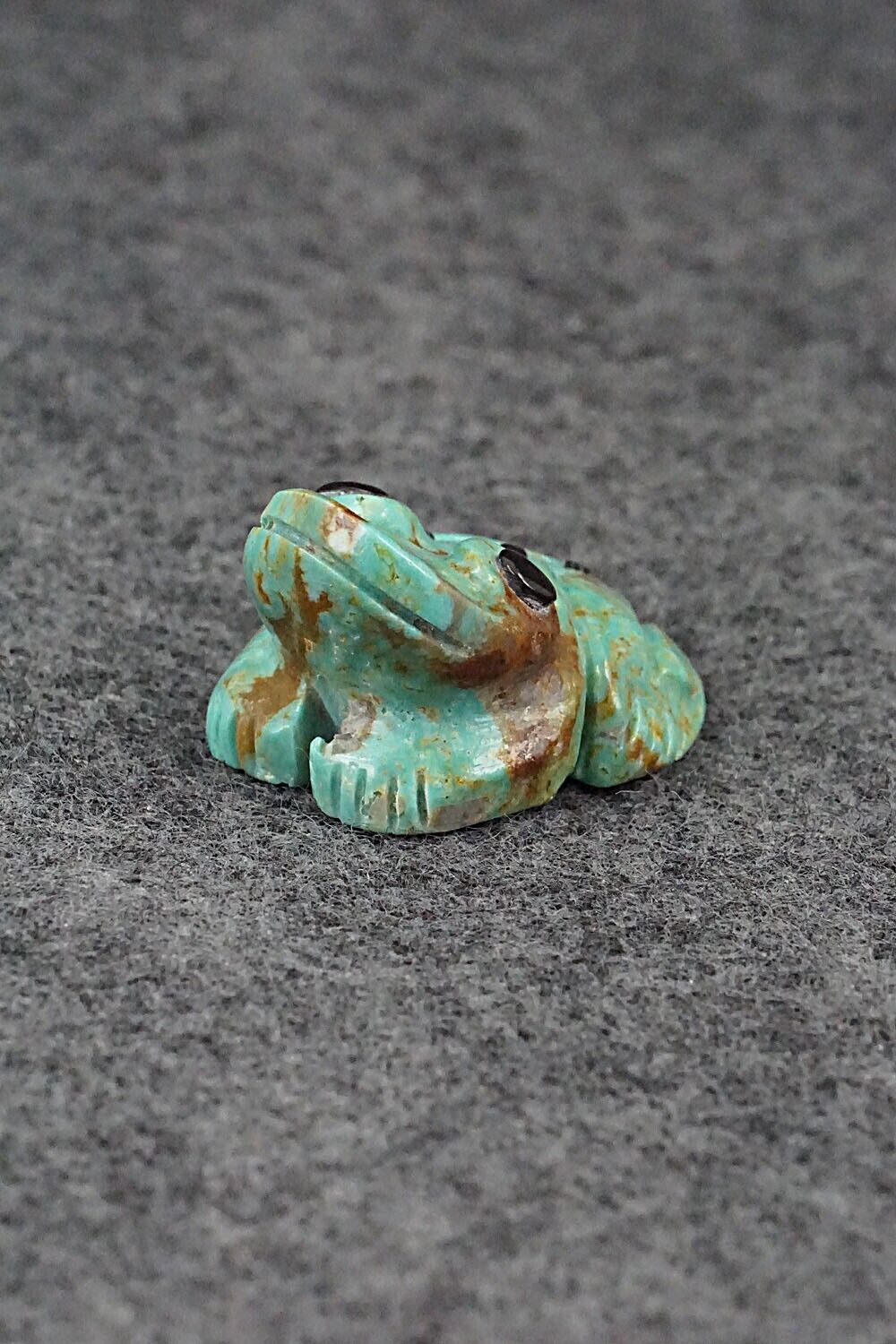Frog Zuni Fetish Carving - Reynold Lunasee
