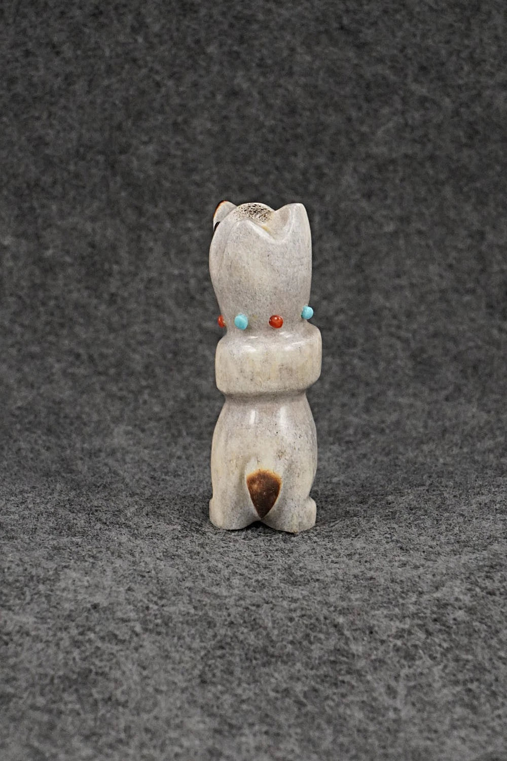 Bear Zuni Fetish Carving - Claudia Peina