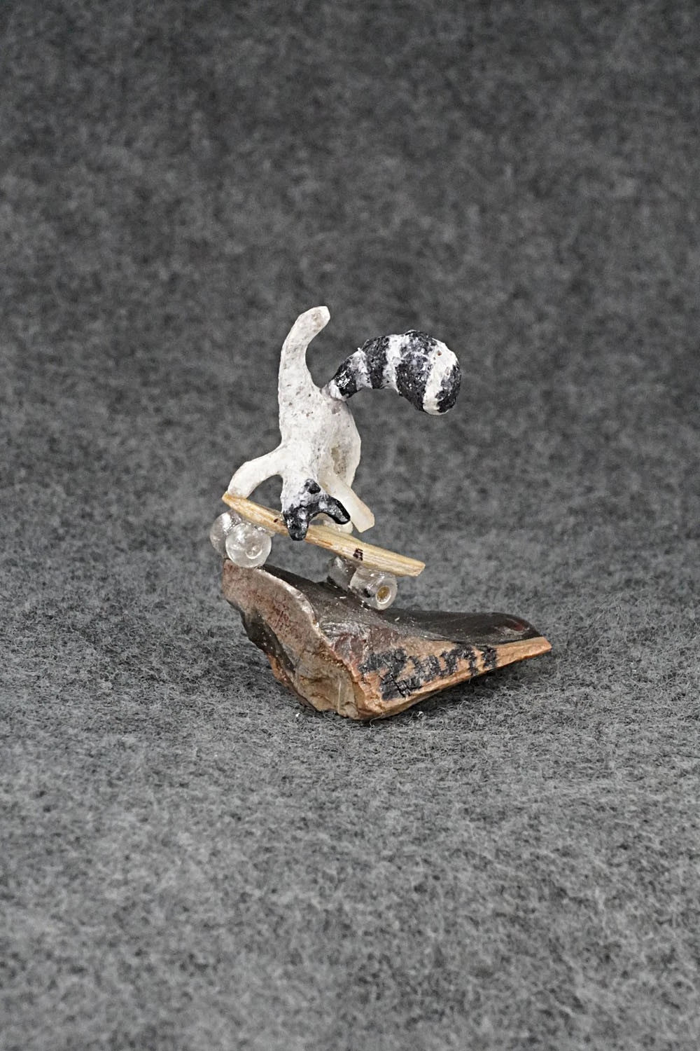 Raccoon Zuni Fetish Carving - Ruben Najera