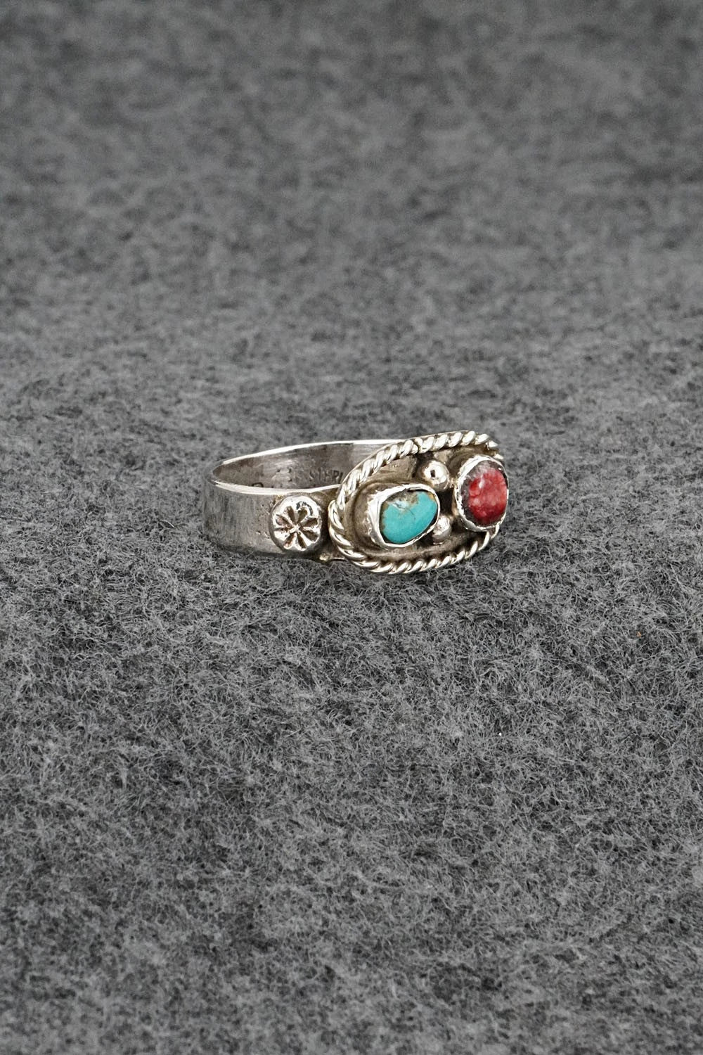 Turquoise, Spiny Oyster & Sterling Silver Ring - Priscilla Reeder - Size 8.5