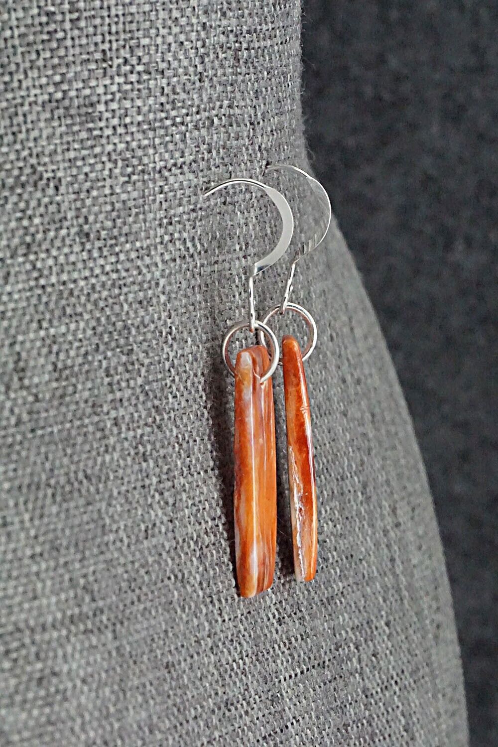 Spiny Oyster & Sterling Silver Earrings - Jesus Espino