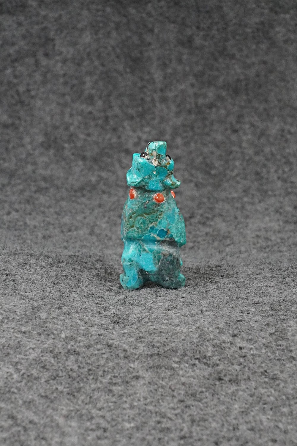 Bear Zuni Fetish Carving - Claudia Peina