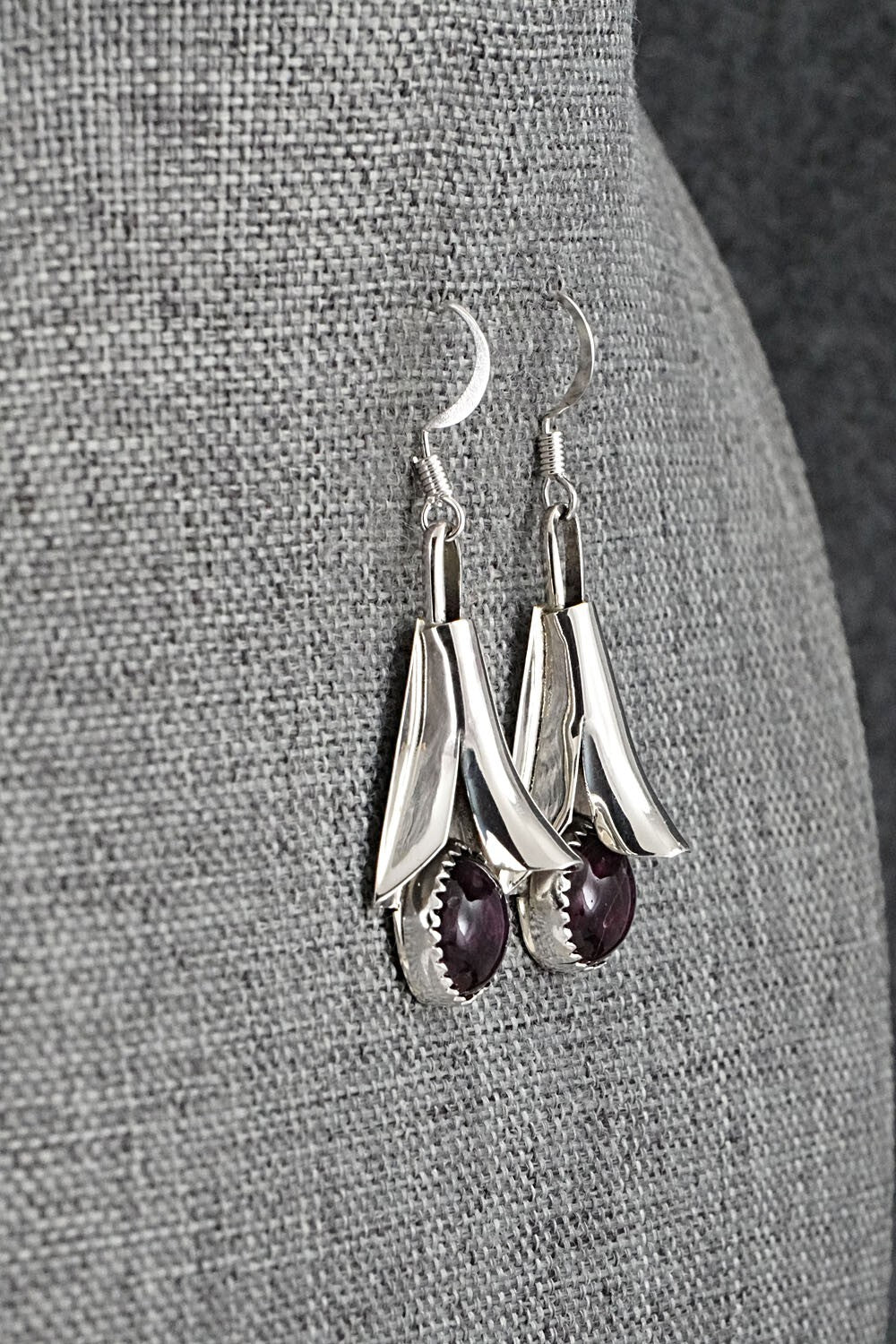 Spiny Oyster & Sterling Silver Squash Blossom Set - Louise Yazzie