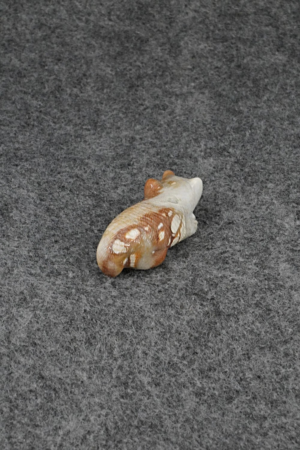 Badger Zuni Fetish Carving - Randy Lucio