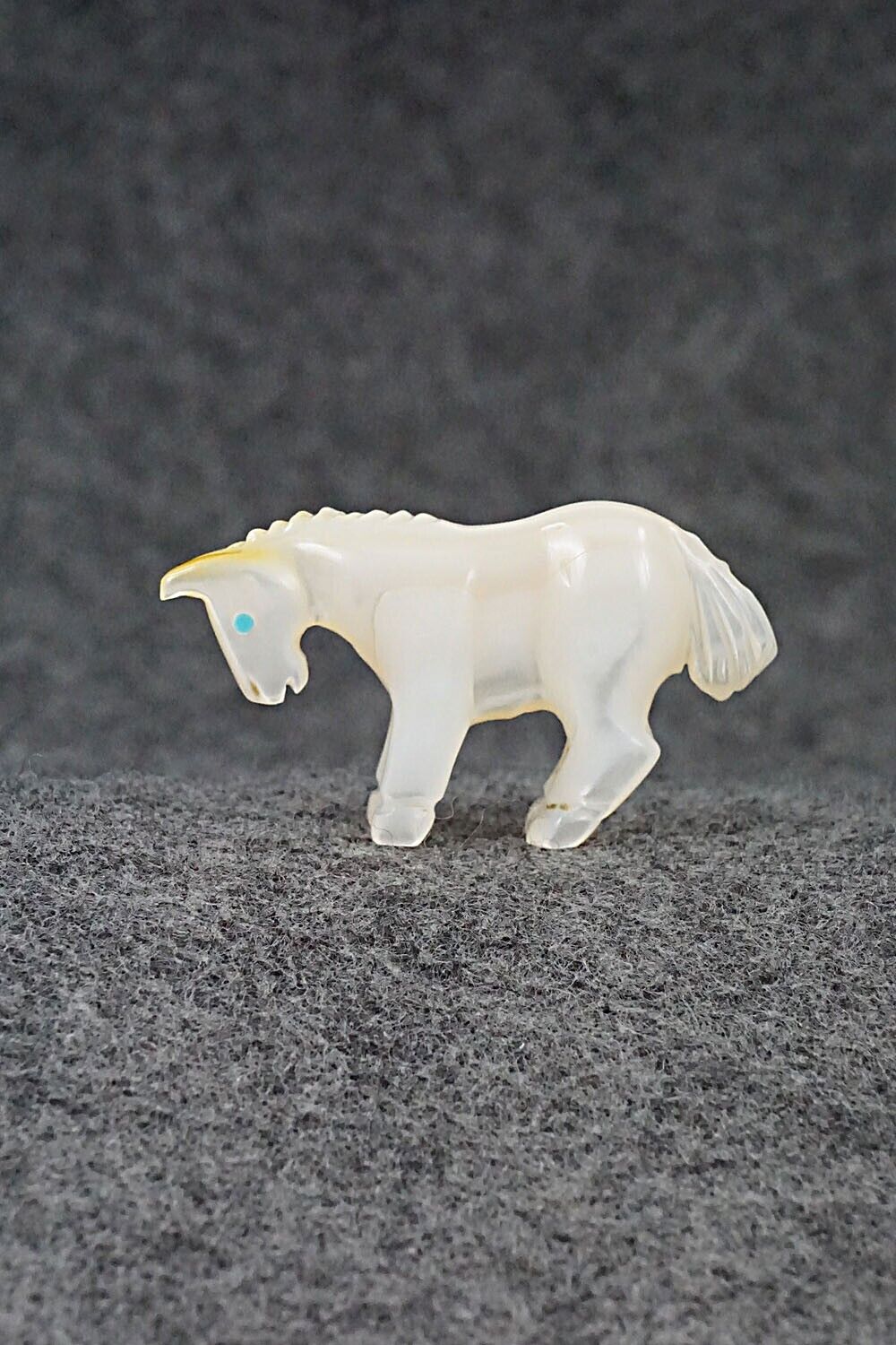 Horse Zuni Fetish Carving - Andres Quandelacy