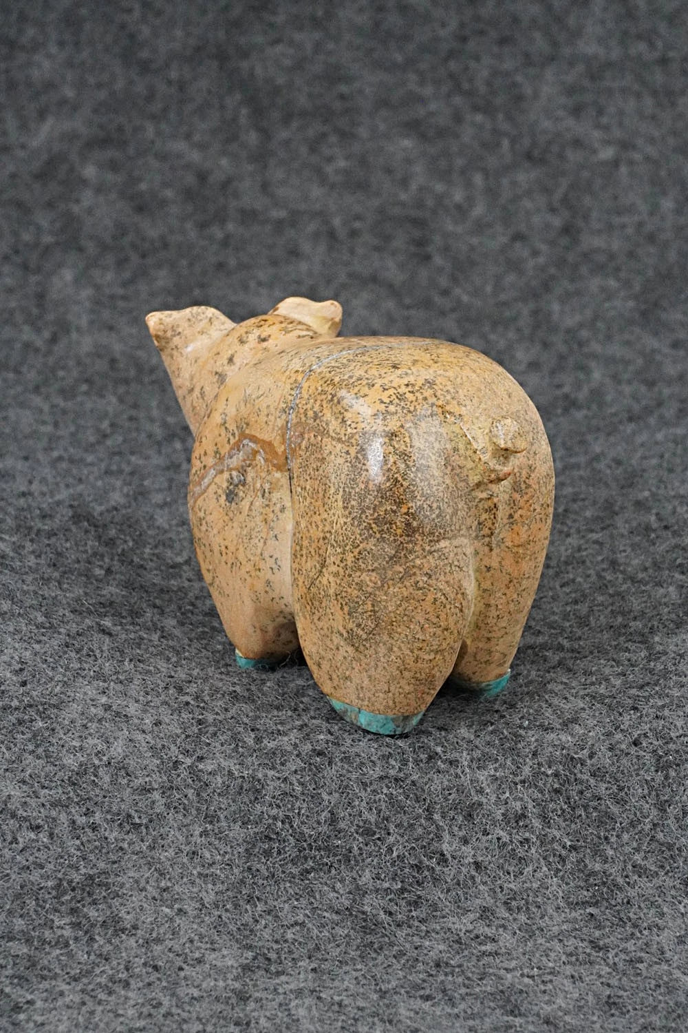 Pig Zuni Fetish Carving - Freddie Leekya