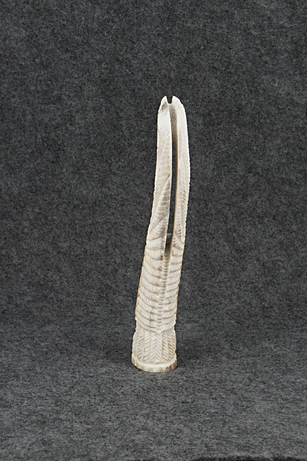 Eagle Zuni Fetish Carving - Garrick Weeka