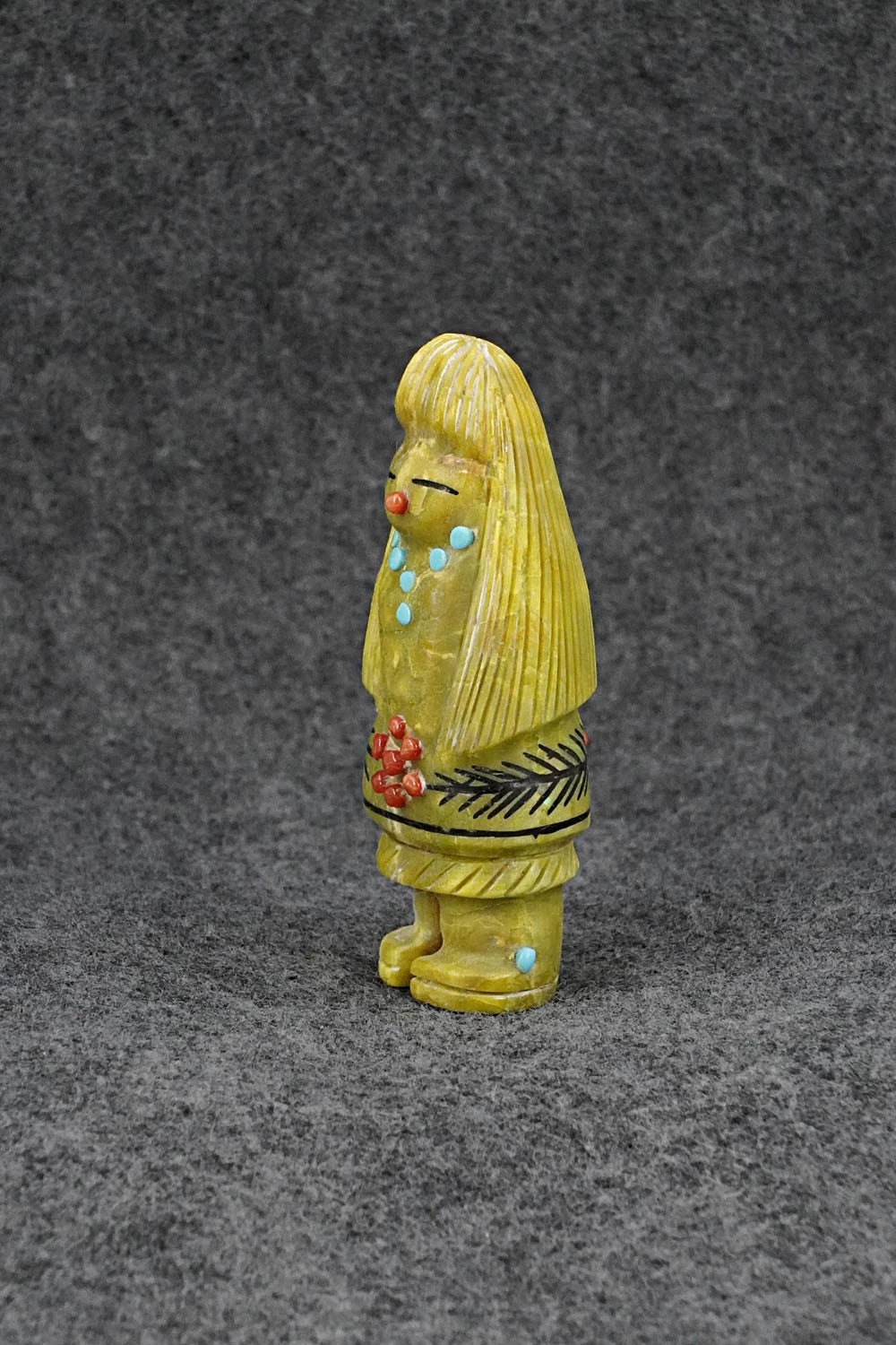 Corn Maiden Zuni Fetish Carving - Claudia Peina