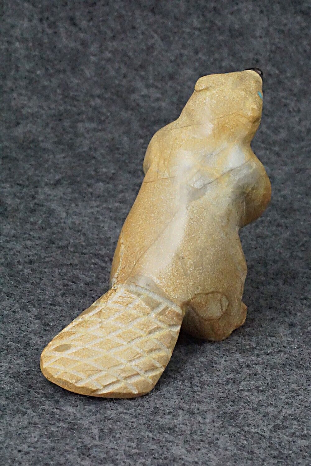 Beaver Zuni Fetish Carving - Enrike Leekya