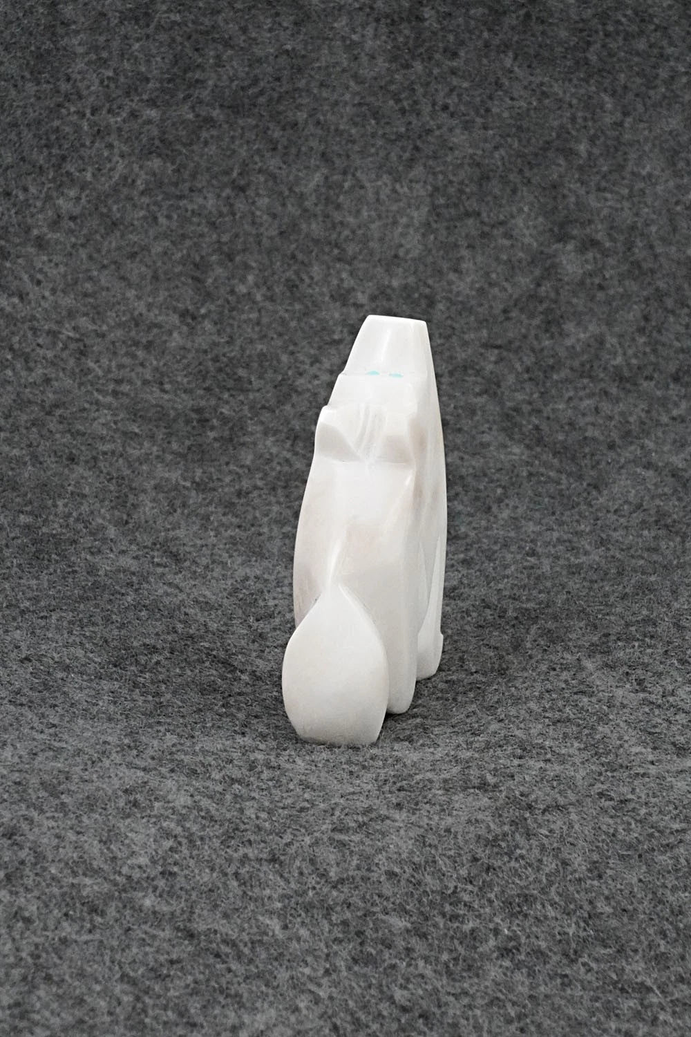 Wolf Zuni Fetish Carving - Bernard Laiwakete