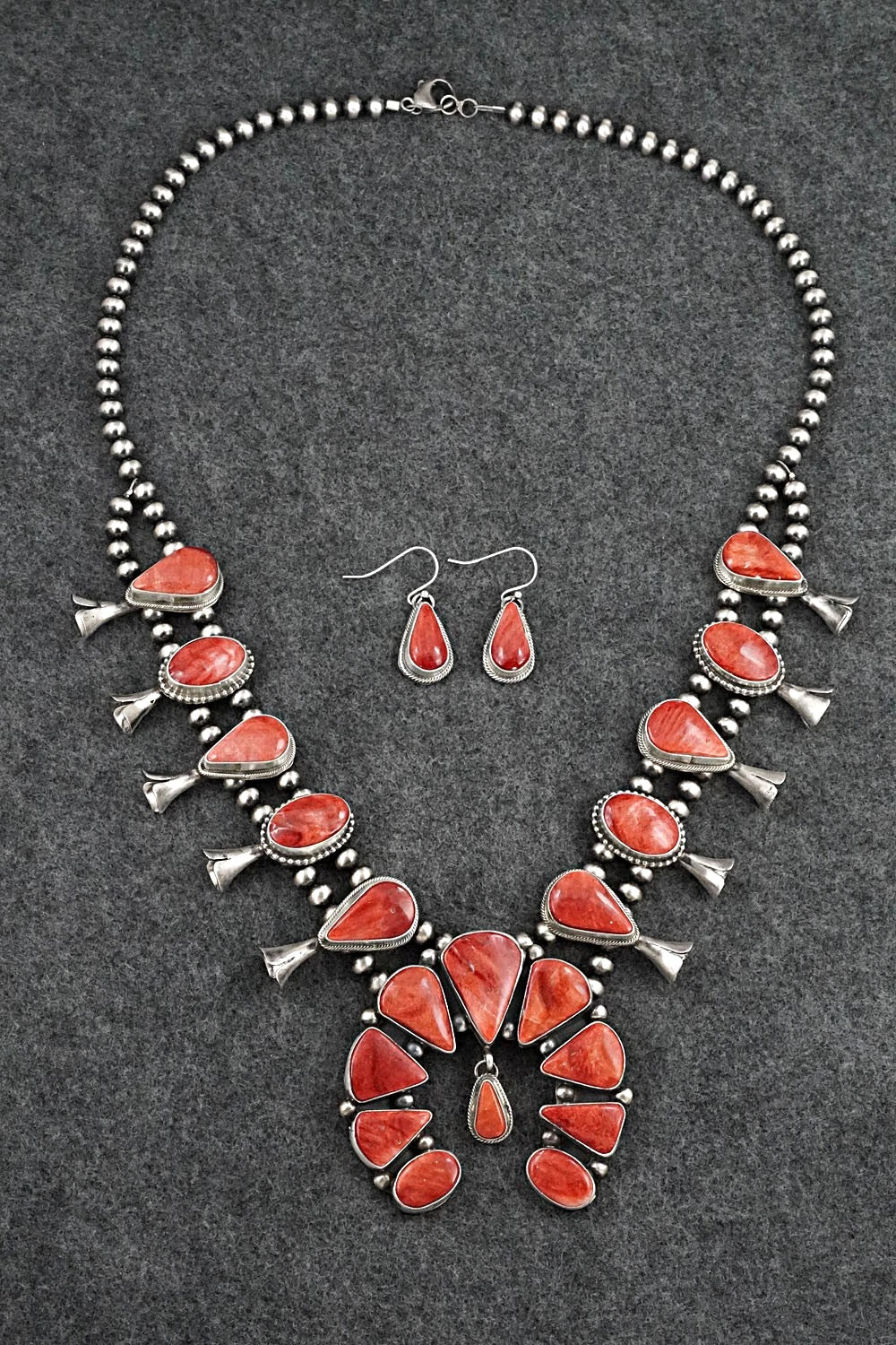 Spiny Oyster & Sterling Silver Squash Blossom Set - Kathleen Livingston