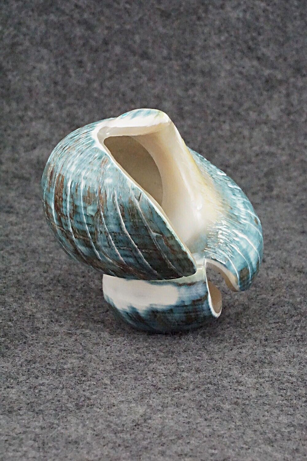 Eagle Zuni Fetish Carving - Delvin Leekya