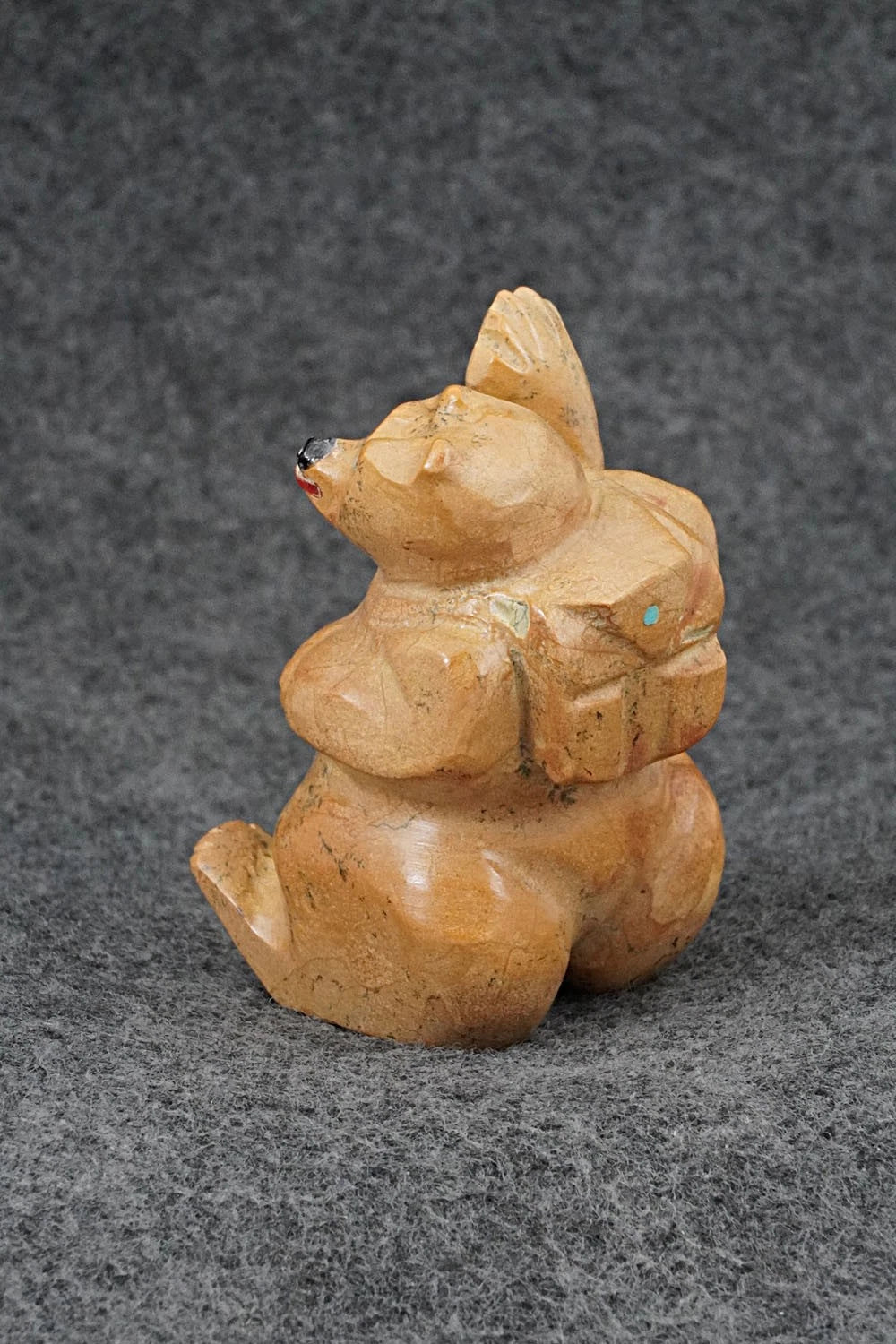 Bear Zuni Fetish Carving - Freddie Leekya