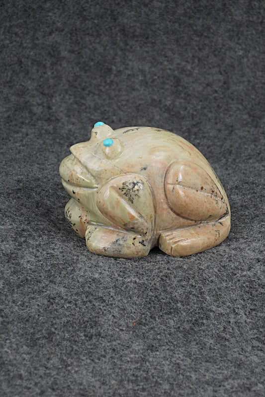 Frog Zuni Fetish Carving - Garrick Weeka
