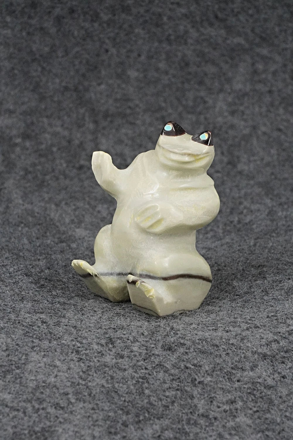 Frog Zuni Fetish Carving - Freddie Leekya
