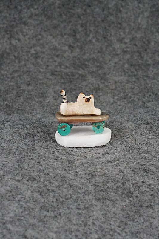 Raccoon Zuni Fetish Carving - Ruben Najera