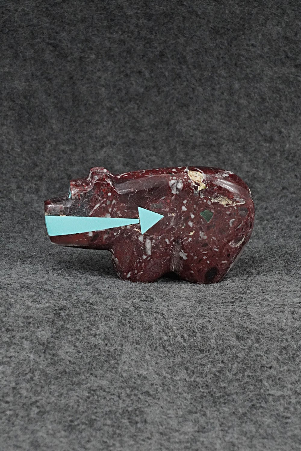 Bear Zuni Fetish Carving - Bernard Laiwakete