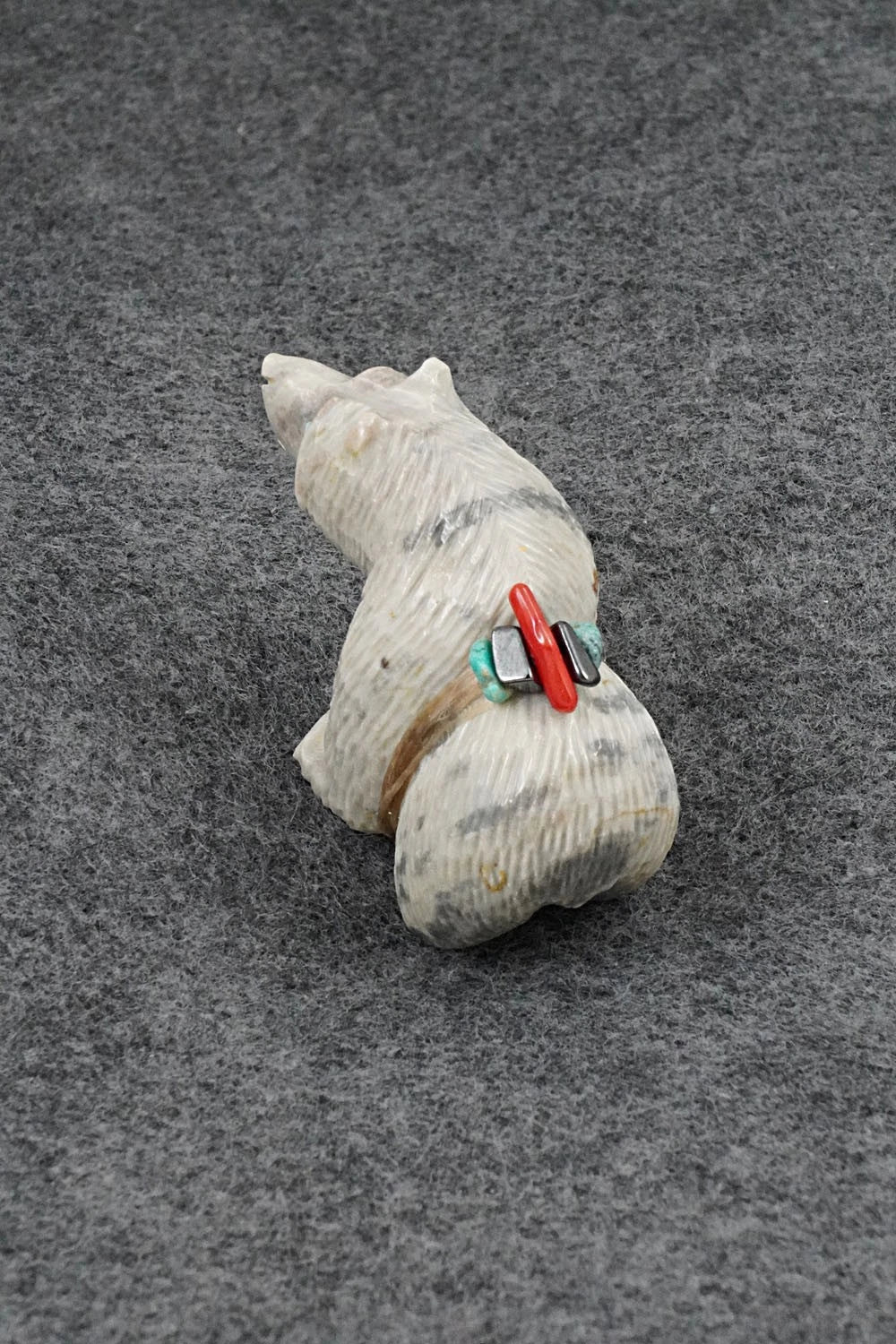 Bear Zuni Fetish Carving - Farlan & Paulette Quam