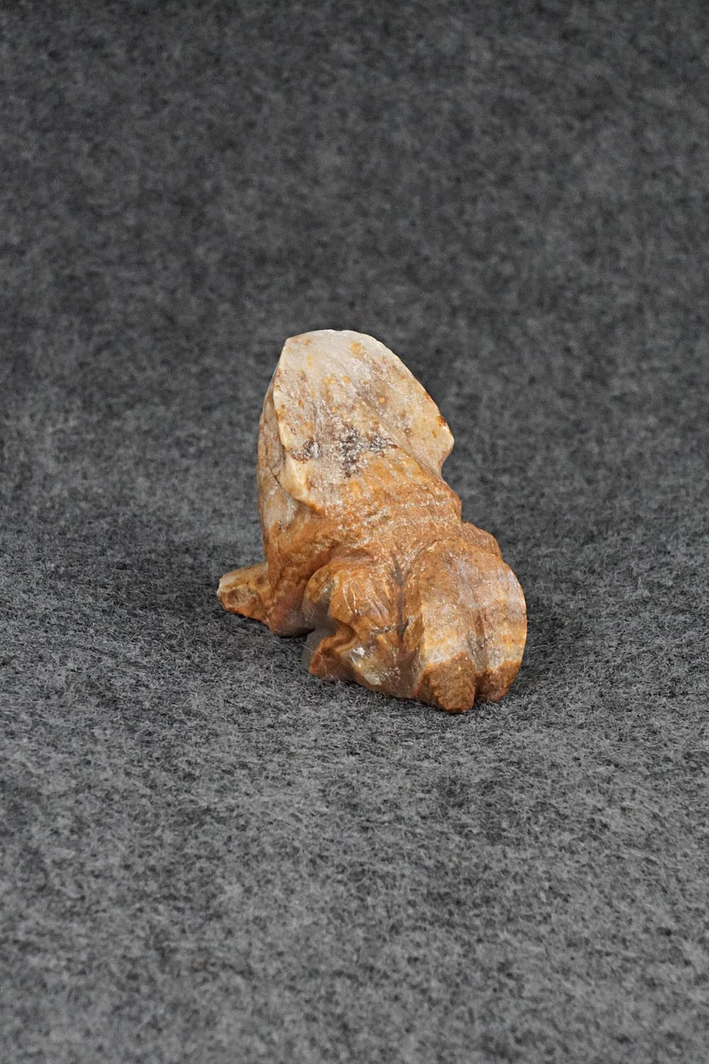 Rabbit Zuni Fetish Carving - Tony Mackel