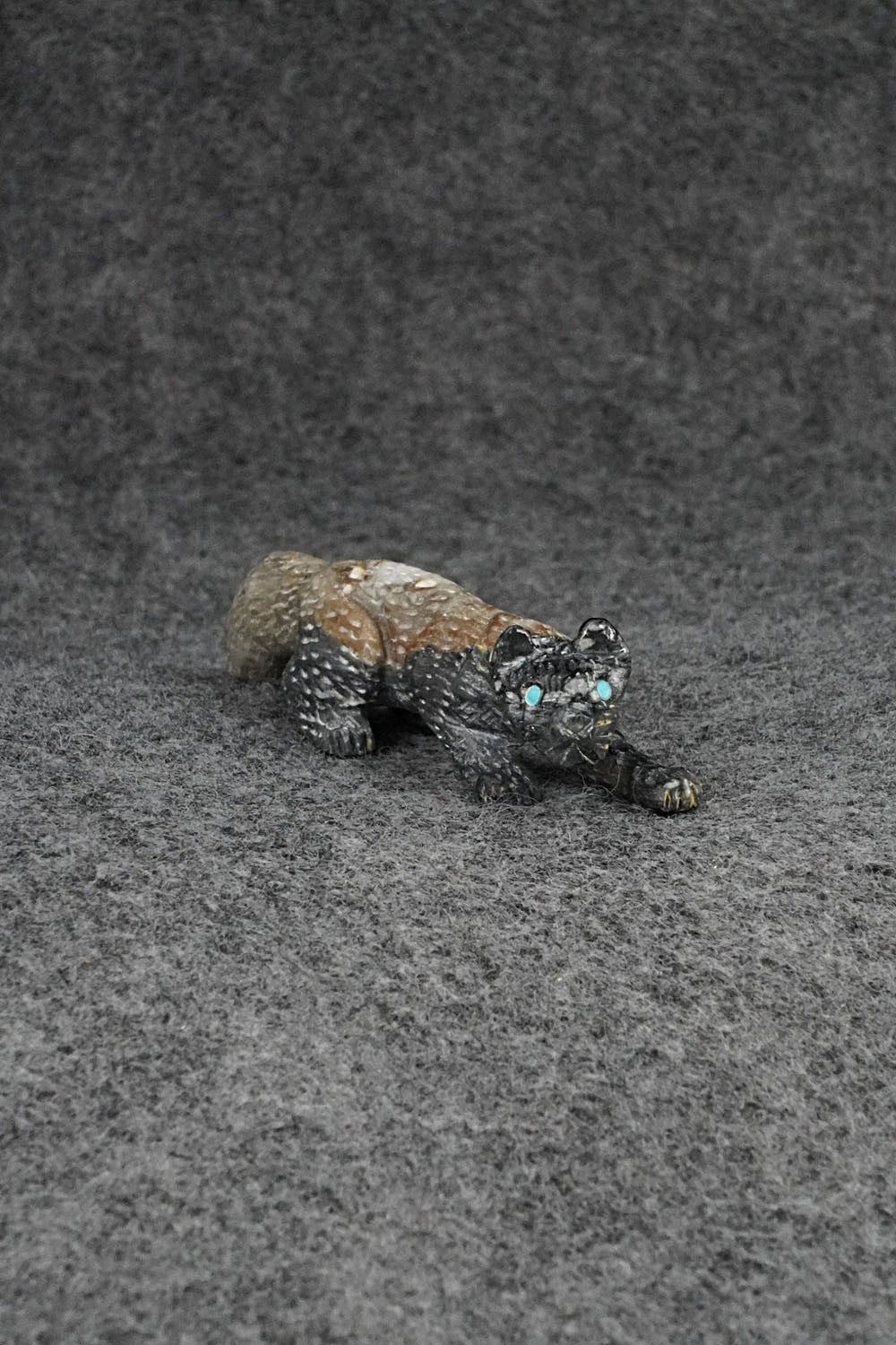 Wolf Zuni Fetish Carving - Ethan Lowyasate