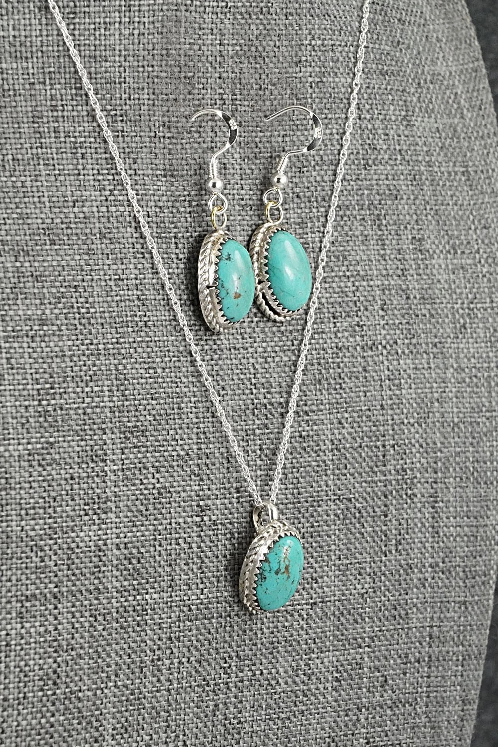 Turquoise & Sterling Silver Necklace Set - Murray Hannaweeka