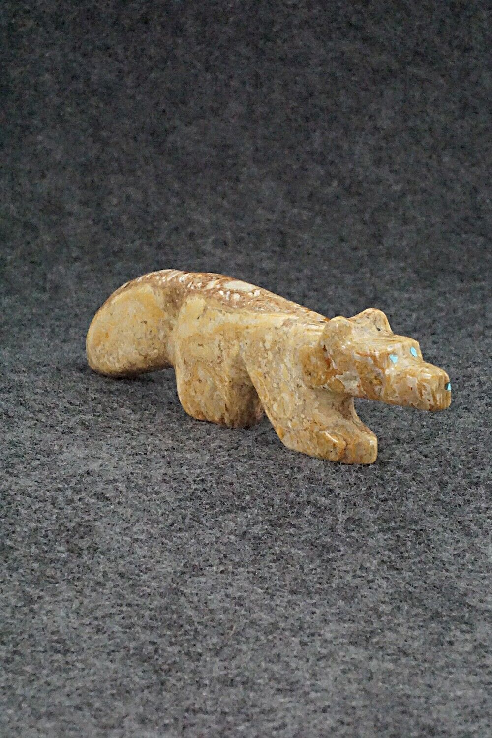 Wolf Zuni Fetish Carving - Donavon Laiwakete