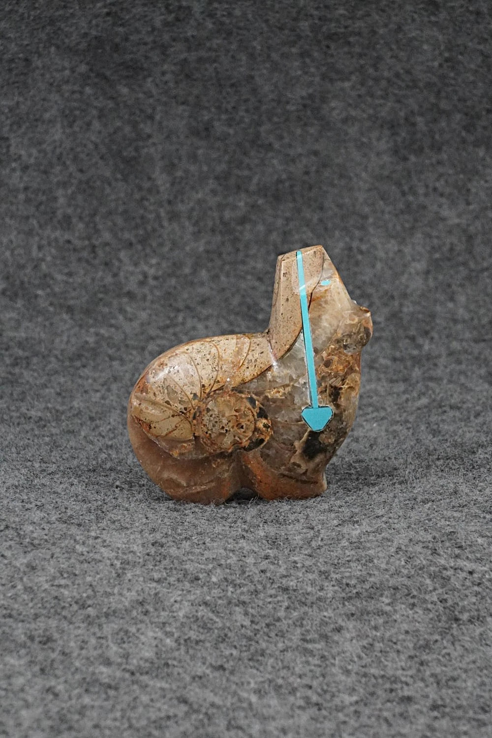 Bear Zuni Fetish Carving - Kenric Laiwekete