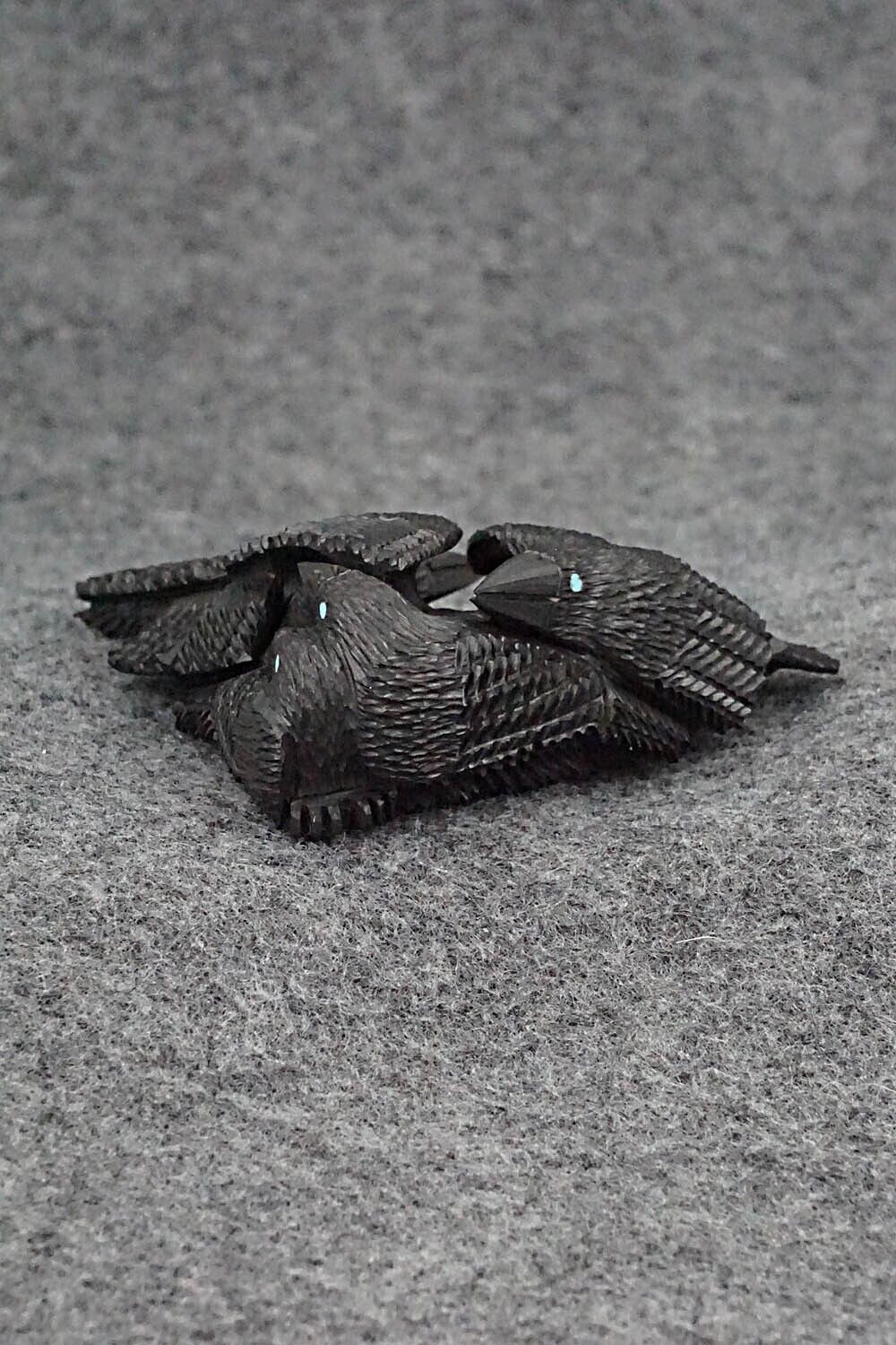Crows Zuni Fetish Carving - Destry Siutza