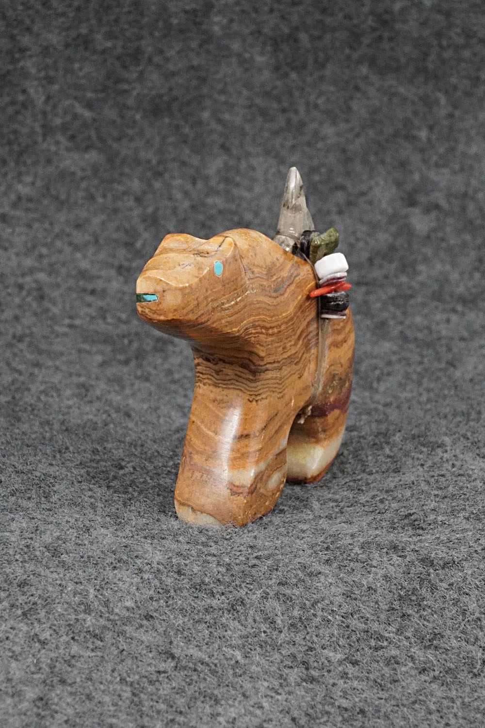 Bear Zuni Fetish Carving - Fernando Laiwakete