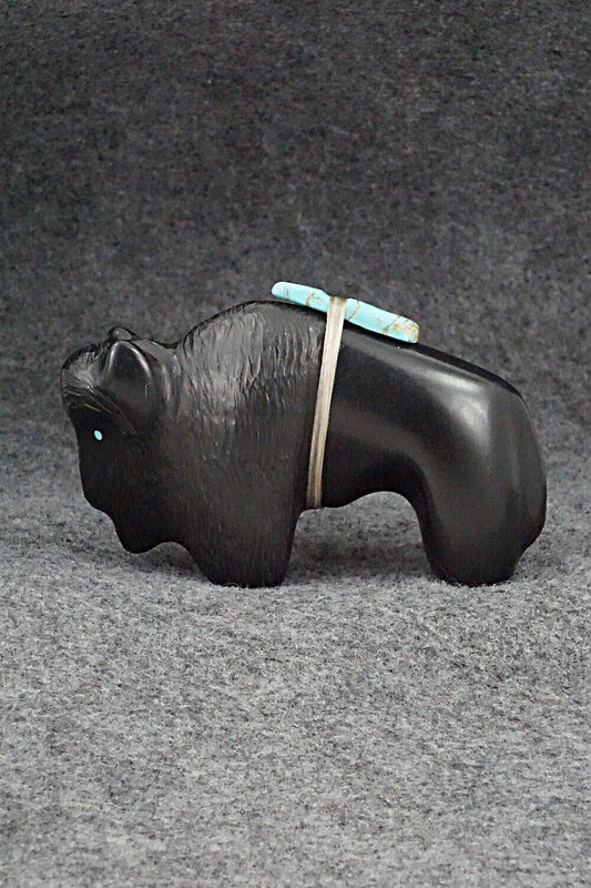 Buffalo Zuni Fetish Carving - Herbert Halate