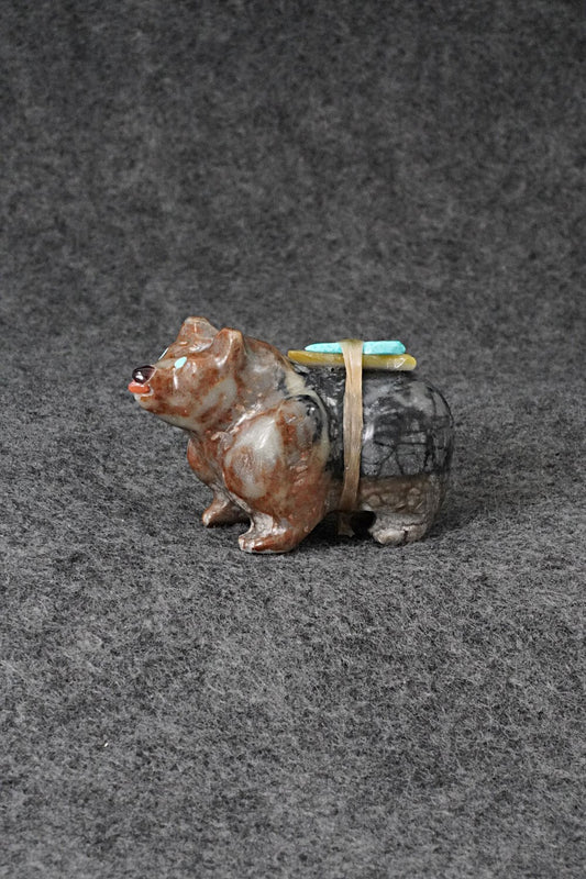 Bear Zuni Fetish Carving - Freddie Leekya