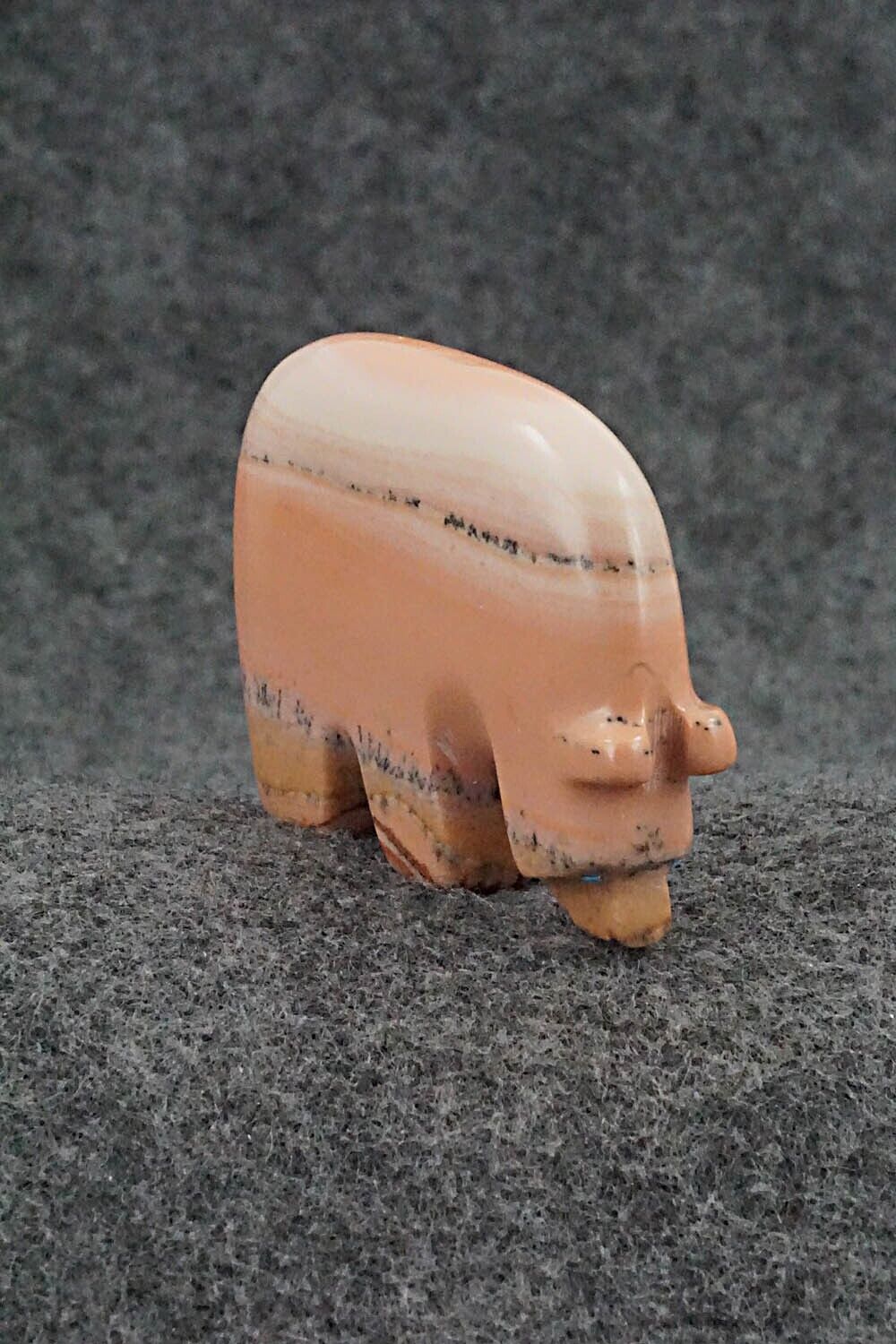 Bear Zuni Fetish Carving - Reynold Lunasee