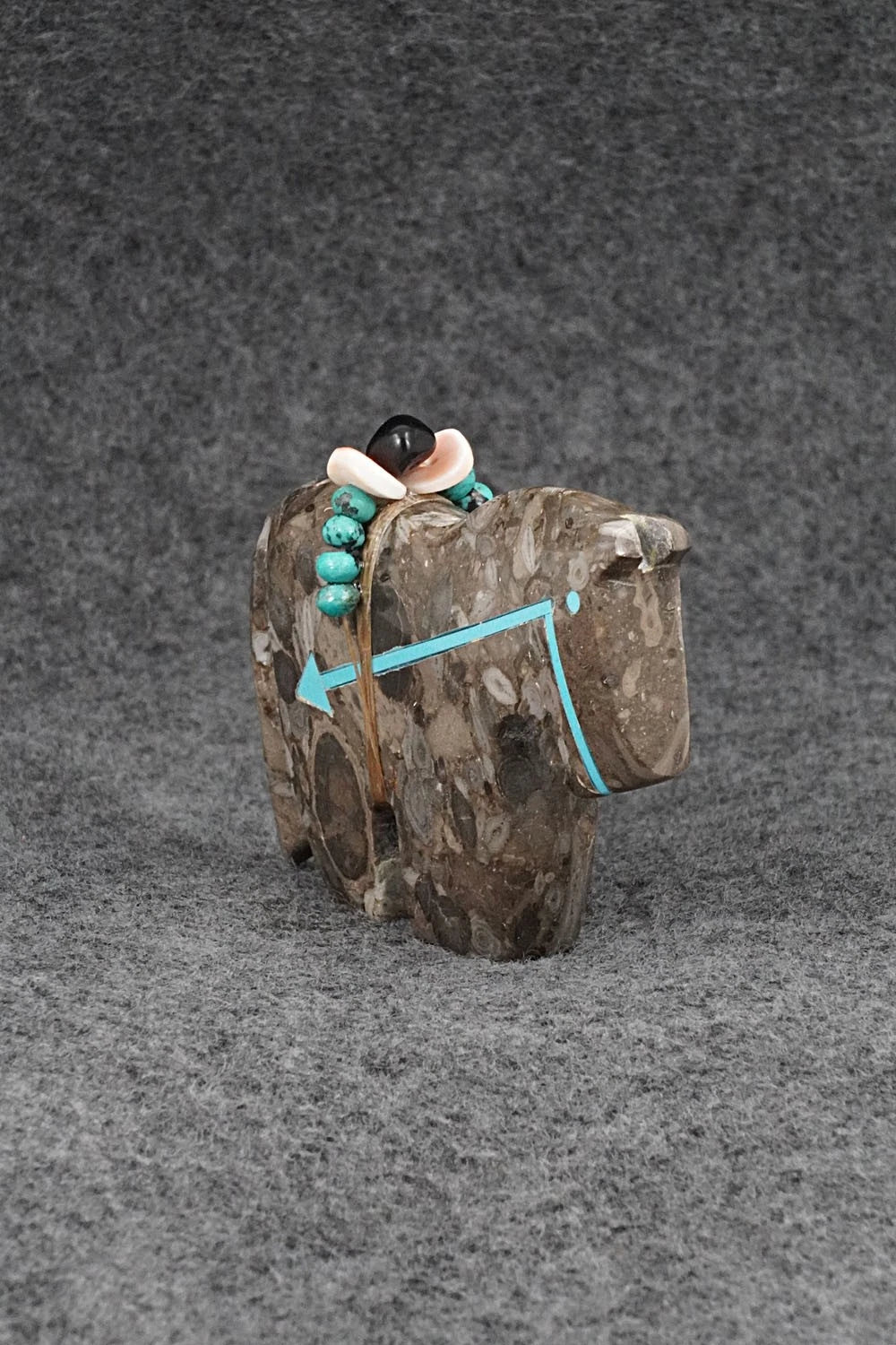 Horse Zuni Fetish Carving - Bernard Laiwekete