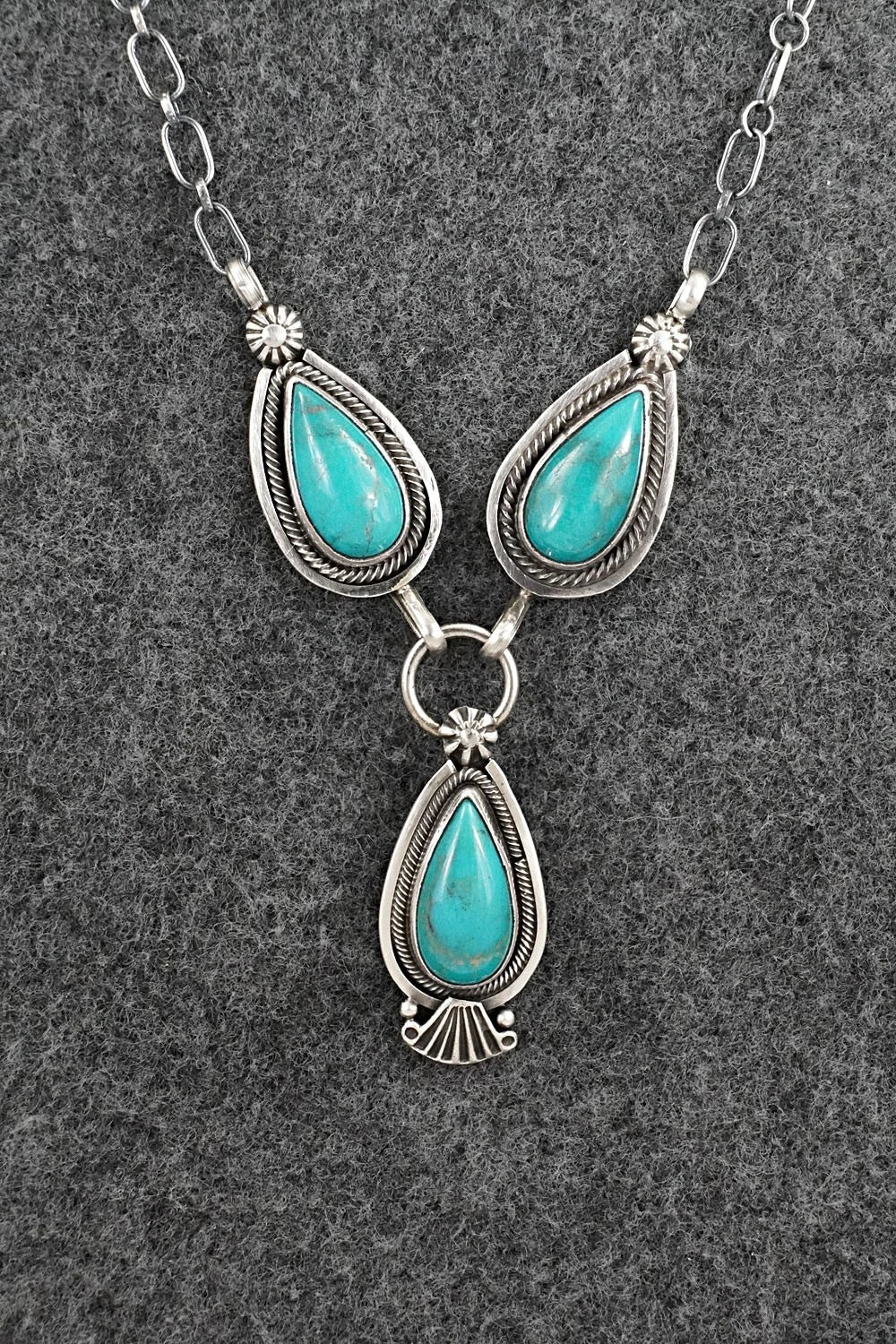 Turquoise & Sterling Silver Necklace - Verley Betone