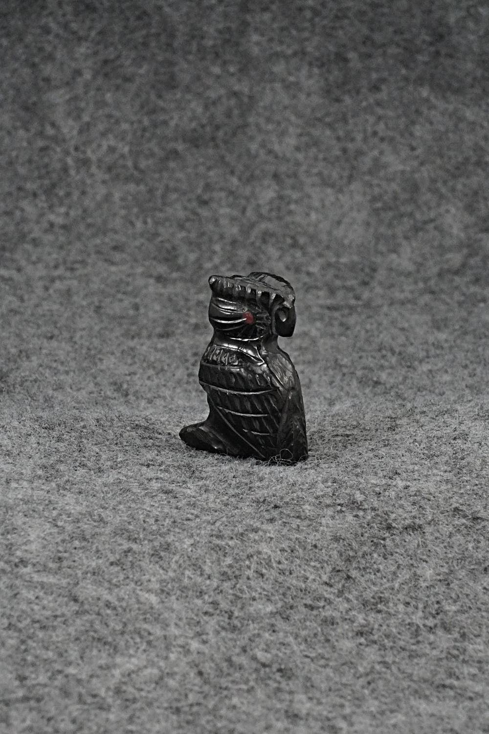 Owl Zuni Fetish Carving - Chris Peina